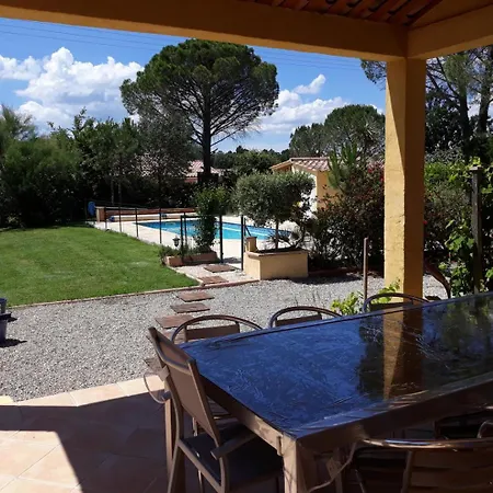 Mas Longo Mai Avec Piscine Holiday home